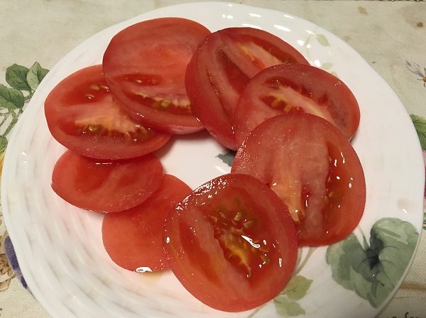 トマトにオリーブオイル